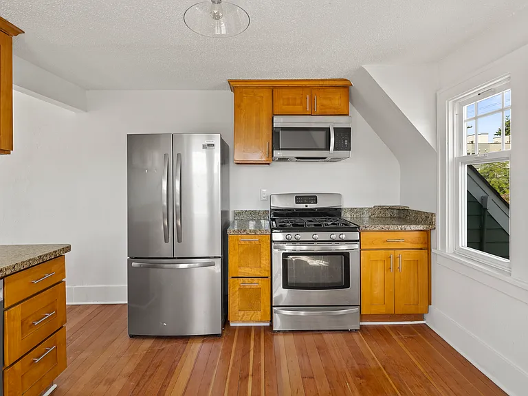 1315 NW 85th St #1 — Photo 13