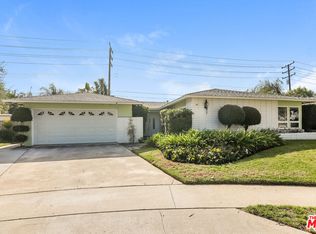 922 E Park Ln, Santa Ana, CA 92705
