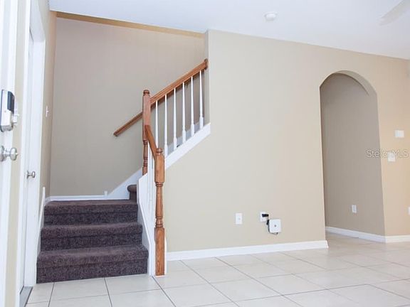2nd image of 9852 Edmonton Dr