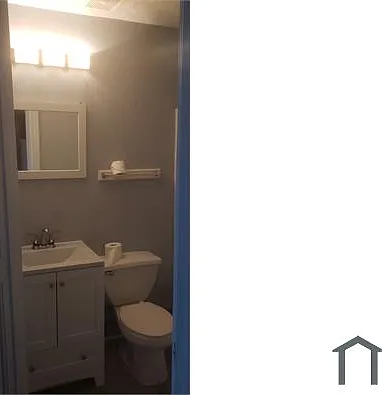 500 Rosehip Ln #A