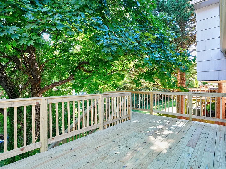 3521 Yuma St NW — Photo 8