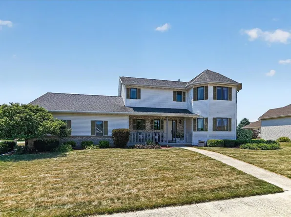 606 Cobblestone Way, Watertown, WI 53094