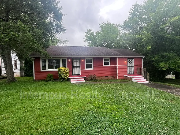 3116 Sunset Ave — Photo 1