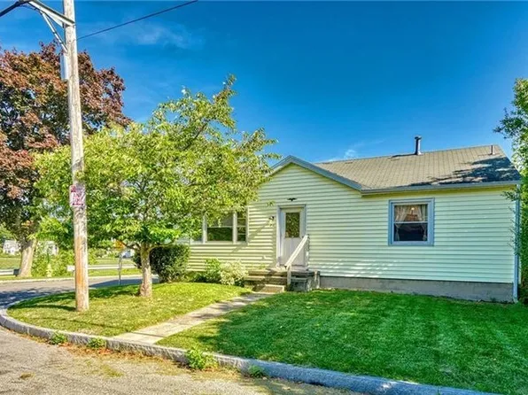 82 Lakeland Ave, Rochester, NY 14612