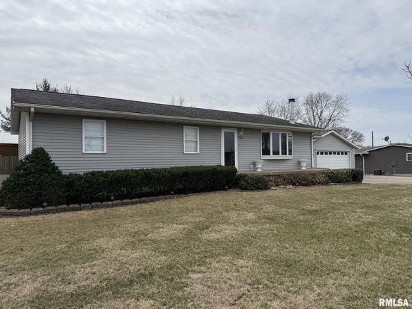1068 1st St, Gladstone, IL 61437