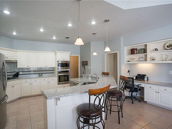 4th image of 10002 Jupiter Hills Dr