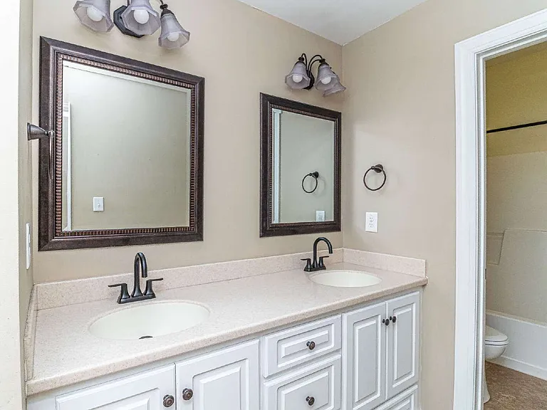 303 Glenn Laurel Dr — Photo 34
