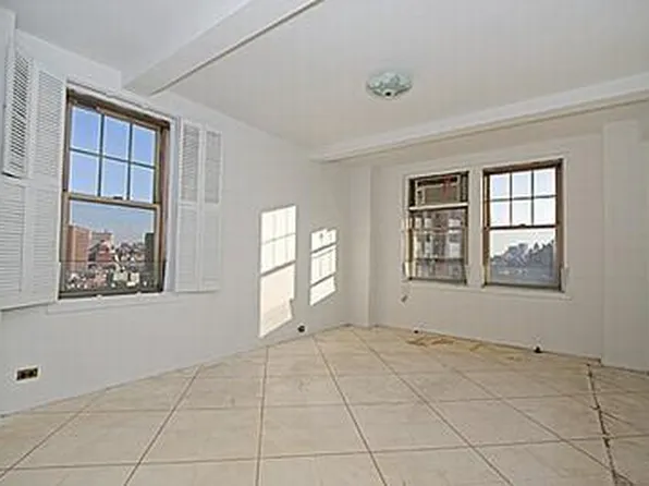 299 West 12th Street image 1 of 6