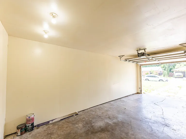 2627 Tealford Dr — Photo 19