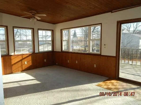 345 Van Buren Ave, Oregon, OH 43616