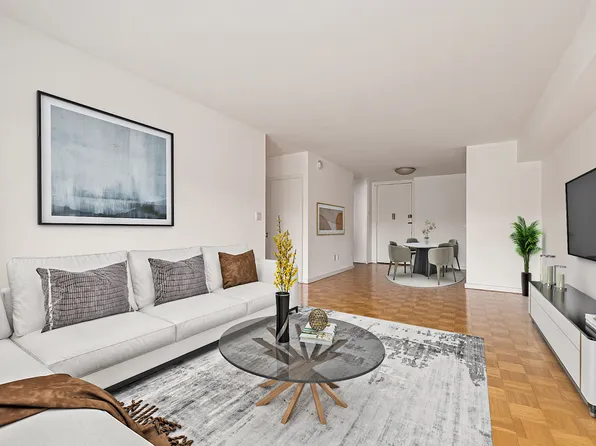 404 East 79th Street 19F image 2 of 10