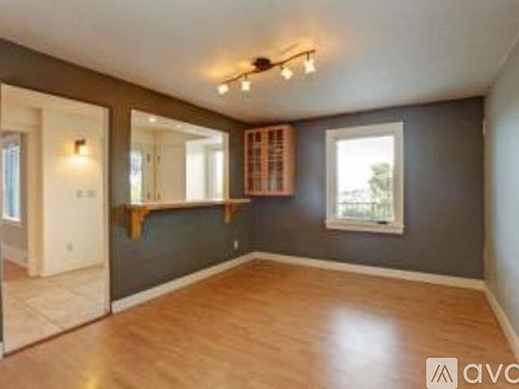 3rd image of 2024 Taylor Ave N #2024