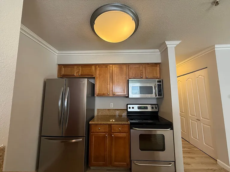 41 Grandview St #903 — Photo 6