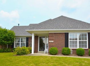 8702 Lough Dr, Louisville, KY