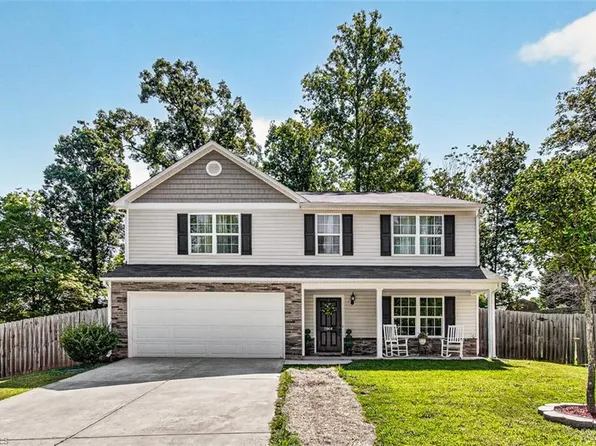 2964 Mimosa Ct, Randleman, NC 27317