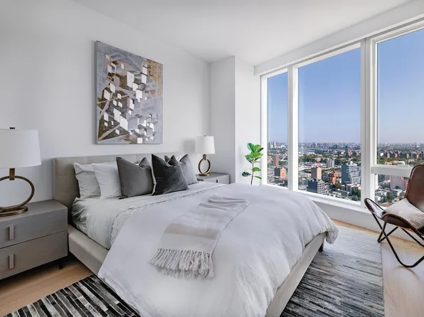 29-59 Northern Boulevard image 2 of 33