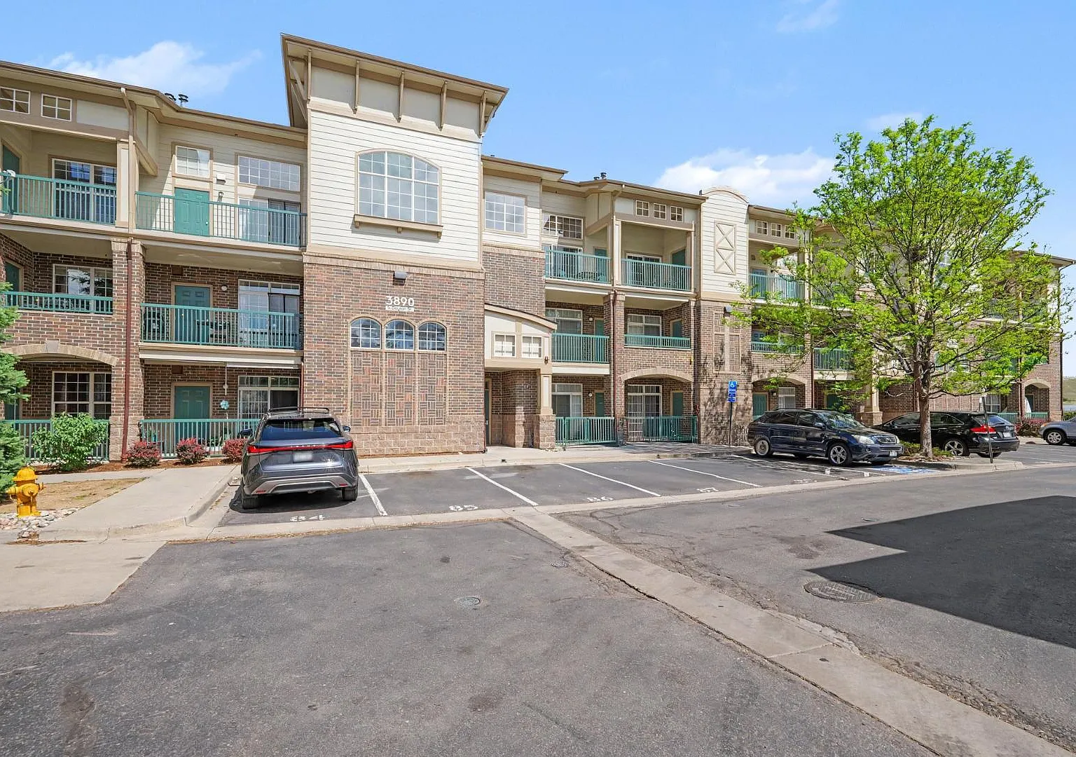 3890 S Dayton St - Unit 103 — Photo 2