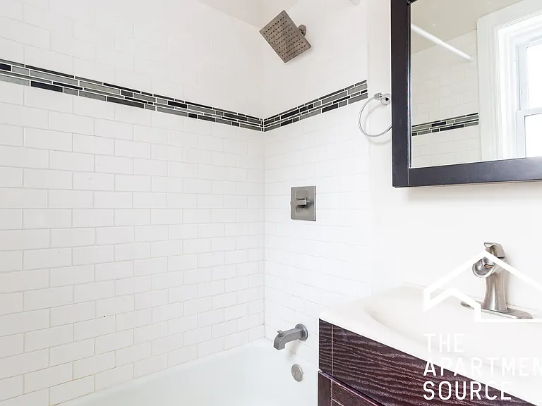 648.5 W Roscoe St #3N — Photo 8