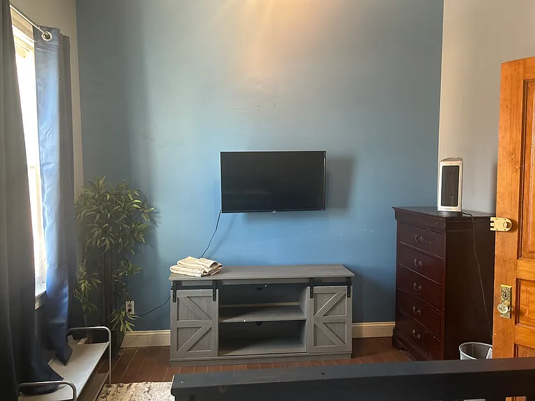 3319 S Giles Ave #1 — Photo 11