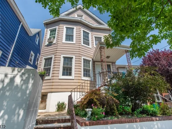 22 Orange Ave, Clifton City, NJ 07013