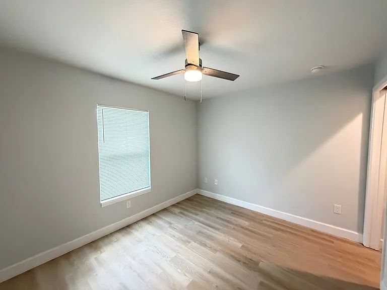 16815 SW 50th Cir — Photo 16