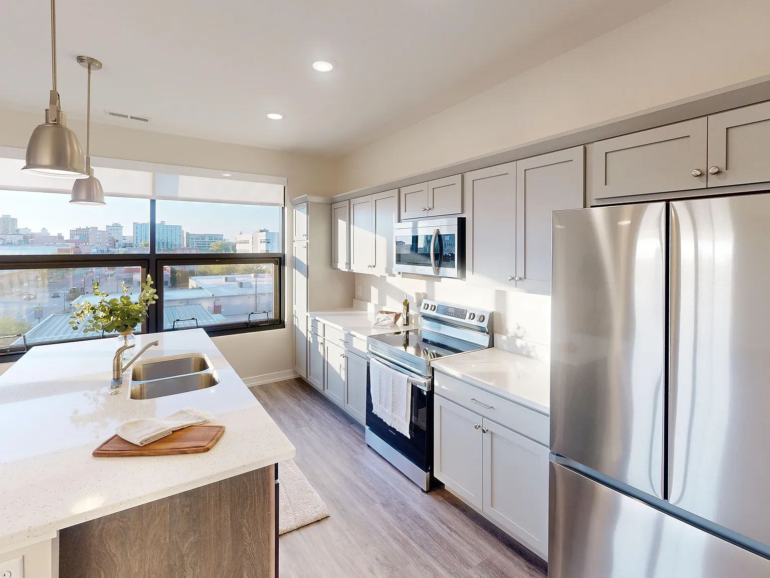 Loftus Apartments — Photo 1