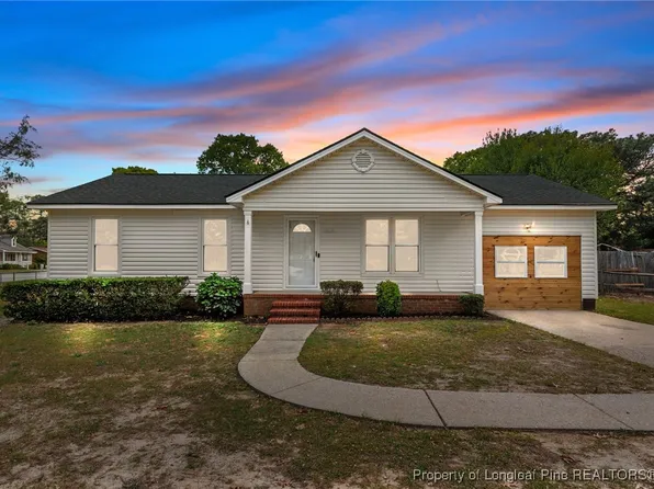 3546 Ireland Dr, Hope Mills, NC 28348