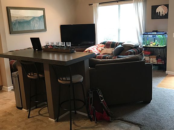 5th image of 208 Dalton Place Way