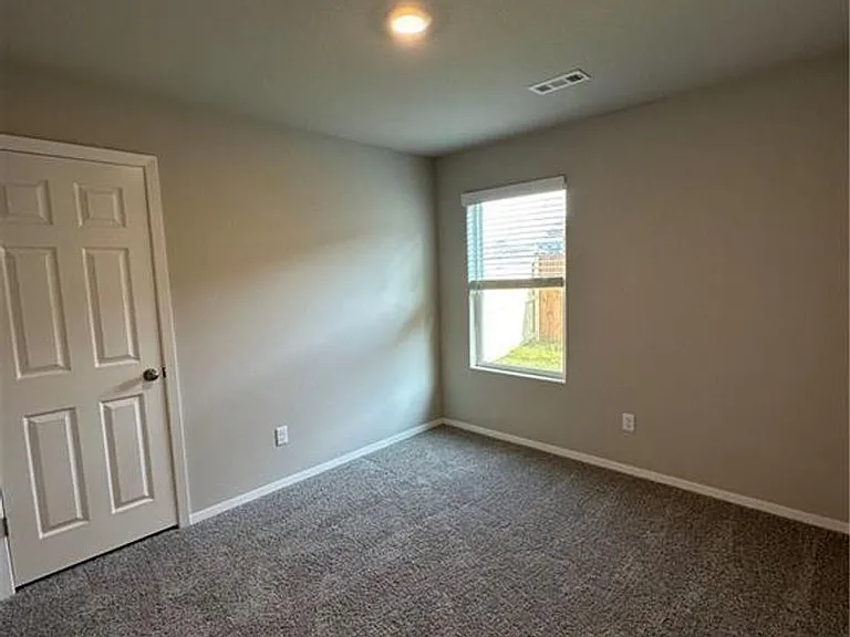 6801 SW Chestnut Hill Rd — Photo 10