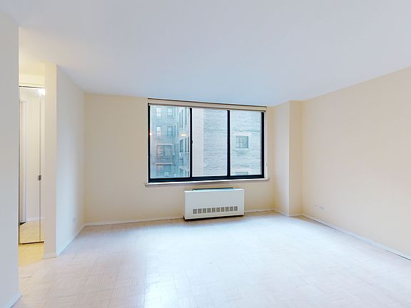 3rd image of 250 W 89th St APT 10A