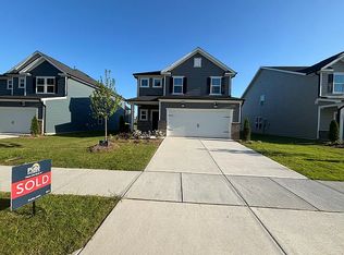 604 Donnegal Farm Dr, Fuquay Varina, NC 27526