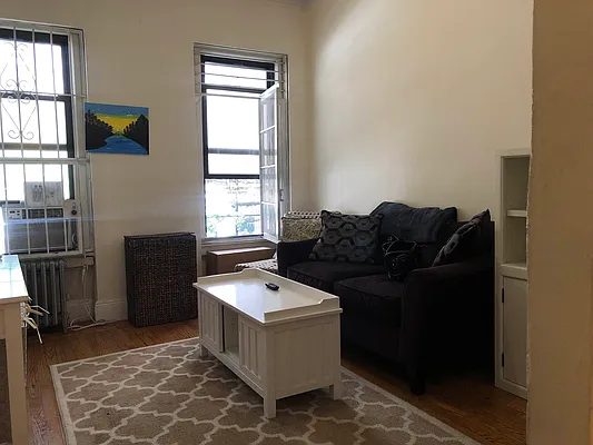 Rented by Urban Real Estate Property Group Inc | media 15