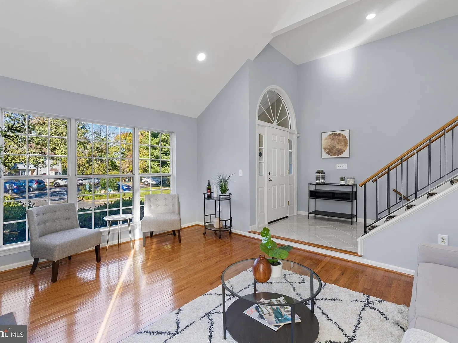 3 bed, $3,200 — Photo 3