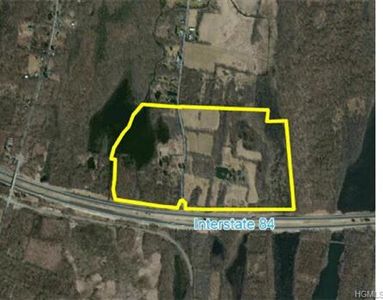 97 Maple Ave, Rock Tavern, NY, 12575