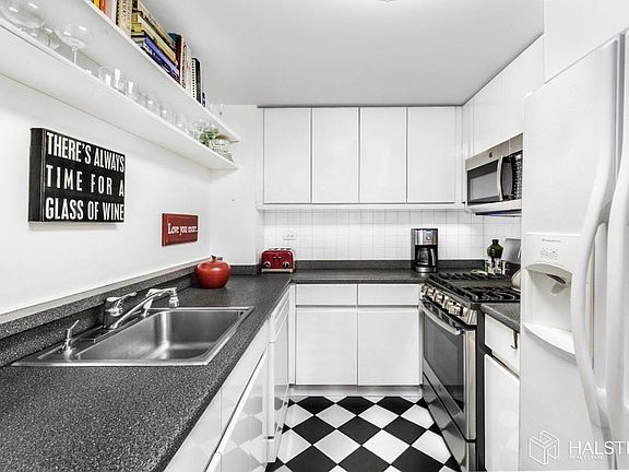 4th image of 110 W 90th St APT 2A