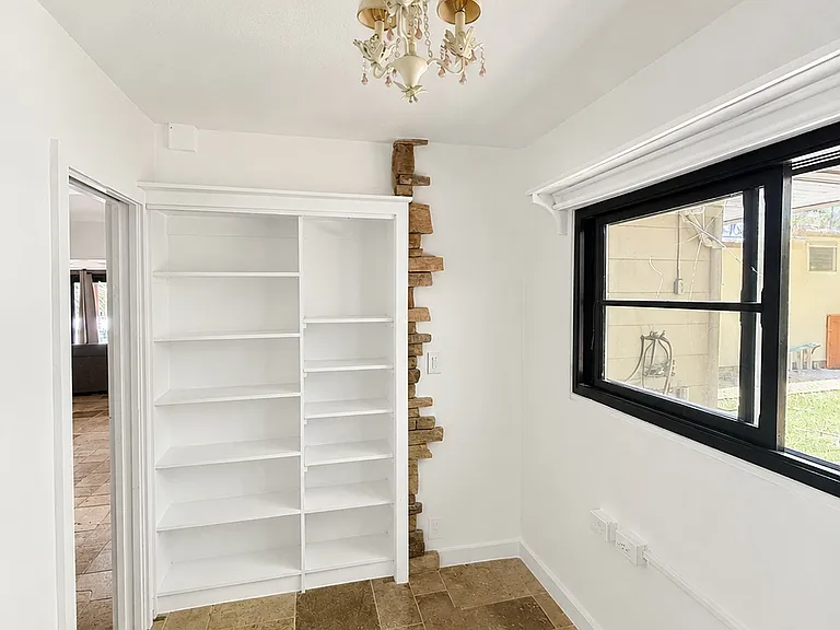 3657 Tantalus Dr — Photo 21