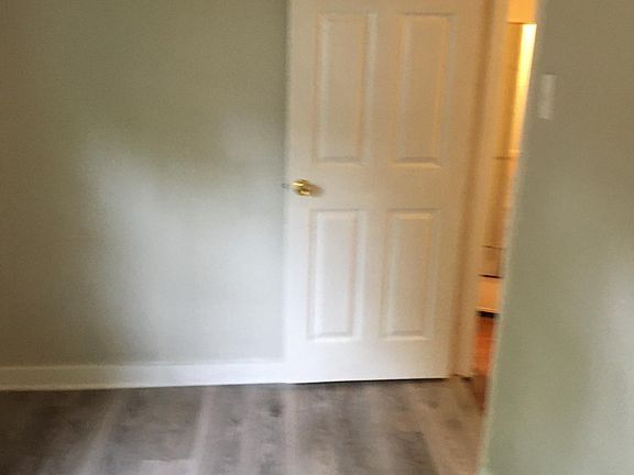 5th image of 710 Belleaire Ave