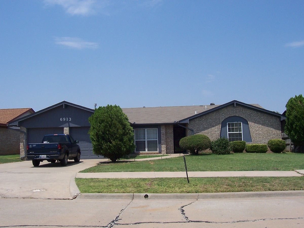 6913 SW Drakestone Blvd, Lawton, OK 73505 Zillow