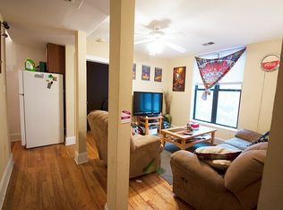 740 W Oakdale Ave #3, Chicago, IL 60657