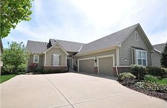 2nd image of 2809 S Breckenridge Dr
