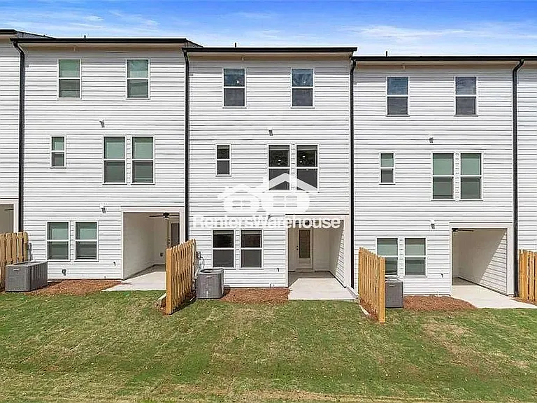3203 Bateman Dr — Photo 14