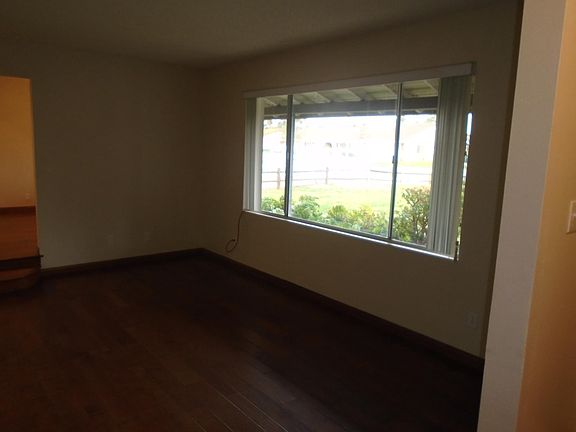 5th image of 3727 Vine Ave