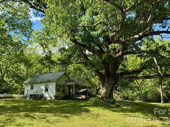 2nd image of 36299 Finger Rd