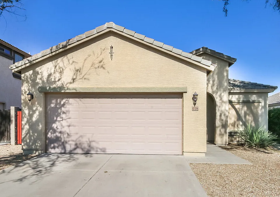 17320 W Caribbean Ln