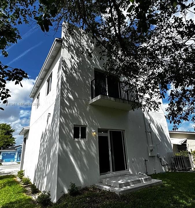 1st image of 2788 NW 9th Pl