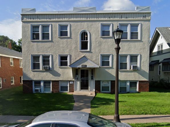 2082 Como Ave APT 11