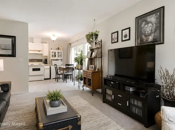 45655 McIntosh Dr #202A, Chilliwack, BC V2P 6V4