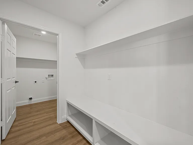2307 Mill St — Photo 13