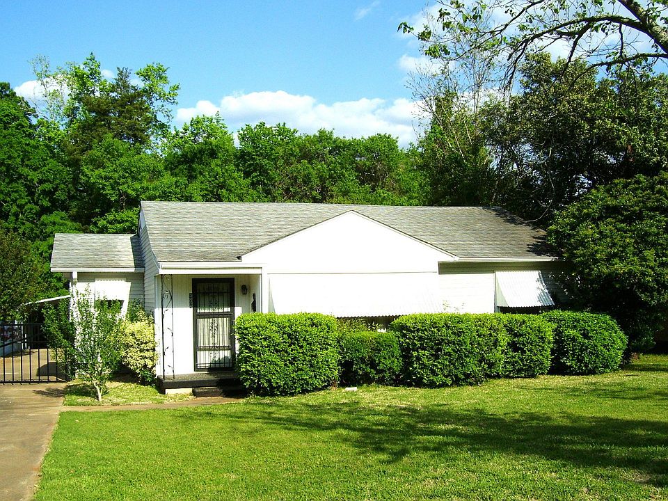 FRONT VIEW OF HOME