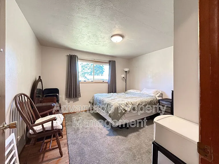 1745 NW Garryanna St — Photo 14